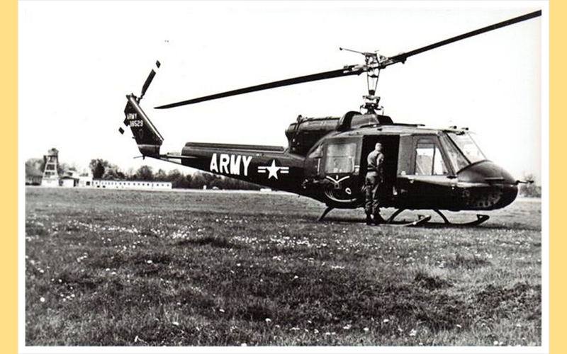 Hubschrauber Bell UH 1B am Flugplatz Schleiheim