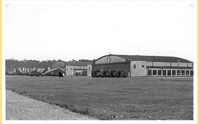 Sikorsky S-58 C  (H-34) vor den Hallen 1 und 2