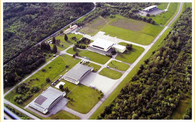 Hallen 1 bis 4 in den 1990er Jahren